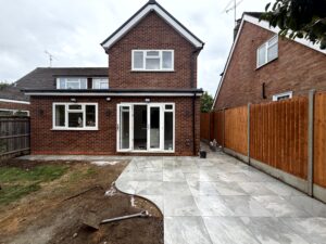 4 Deerhurst Avenue, Winnersh, Wokingham