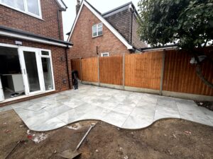 4 Deerhurst Avenue, Winnersh, Wokingham