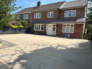 13 Rivermead Road Camberley