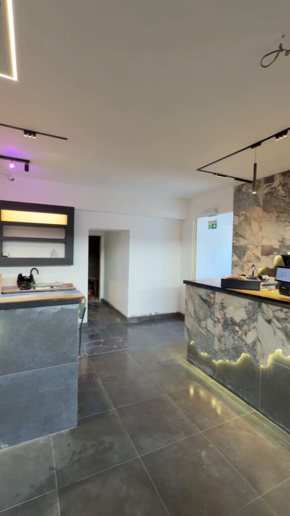 Sphinx Lounge